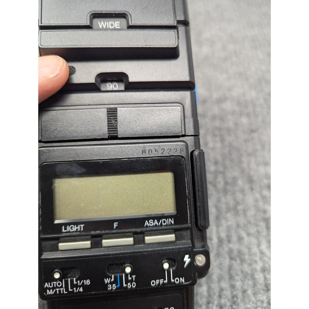 VIVITAR 5600 Auto Thyristor Camera Flash‎ Shoe Mount